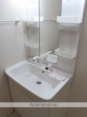 ゴールデンベア イーストの内装写真