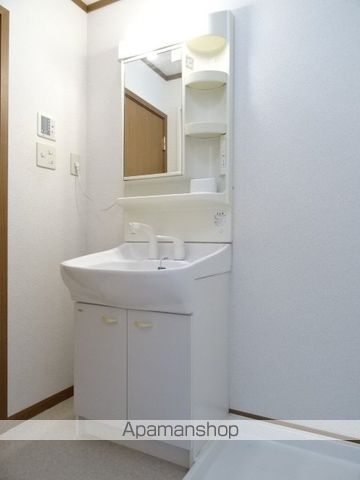 プラティークIIの内装写真
