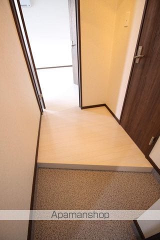 クレストの内装写真