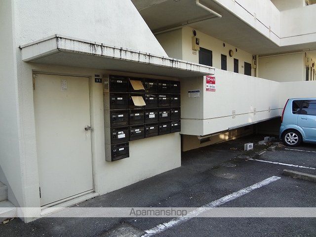 フラワーハイツの玄関写真