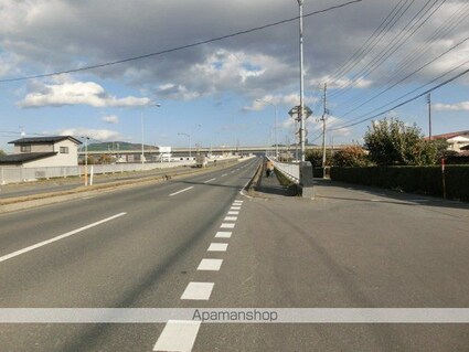 ヴィア　グラン　シャリオ[1LDK/36m2]の周辺1