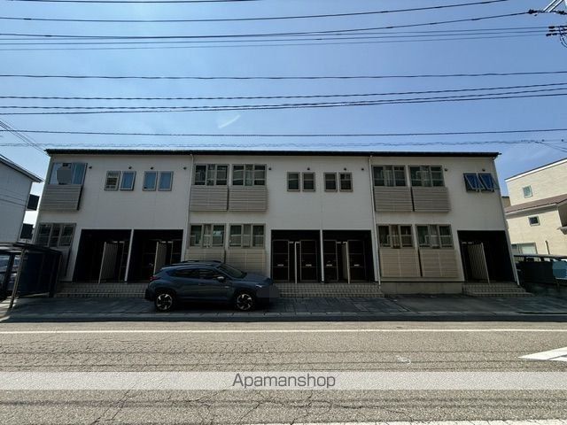グランヴィアI・II・IIIの外観写真