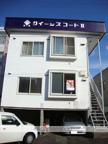 クィーンズコートIIの外観写真