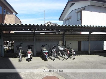 ハイツ山崎[1K/17m2]の共用部2