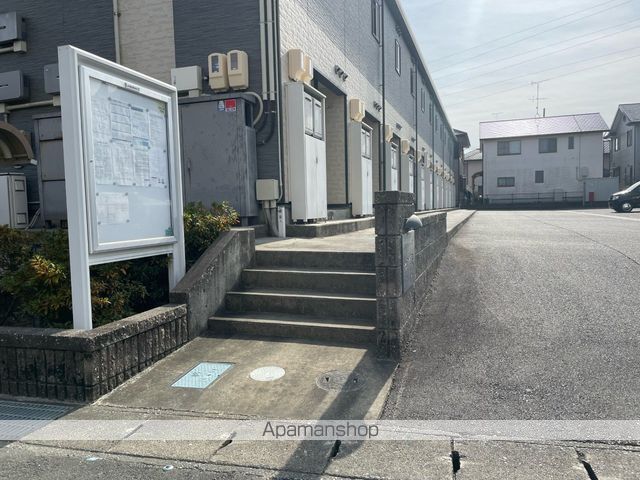 レオパレスサンハートの玄関写真