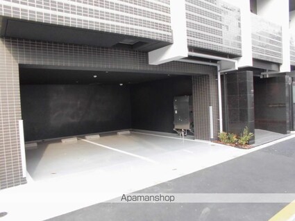 アジールコート東高円寺[1K/25.41m2]の駐車場2