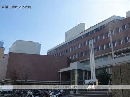 和歌山県和歌山市南甚五兵衛丁[1K/30.96m2]の周辺2