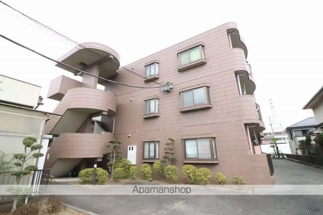 アムール クロワールの外観写真