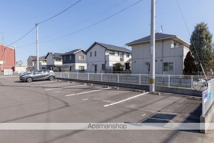 メゾン一刻　工学部南[1K/26m2]の駐車場