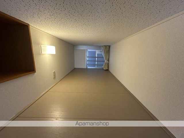 レオパレスグランパルク小柳の内装写真