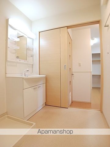 CREAーJ.Cの内装写真