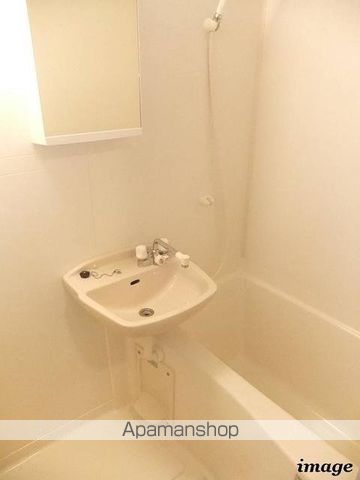 東京都港区芝３丁目[1K/22.4m2]のバス