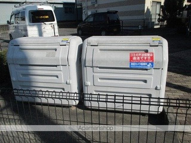 レオパレスクゥラージュの内装写真