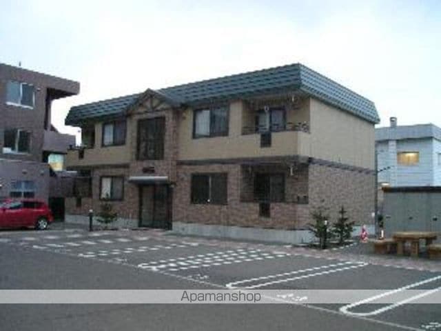 グレイススクエア菊水元町 二号館の外観写真