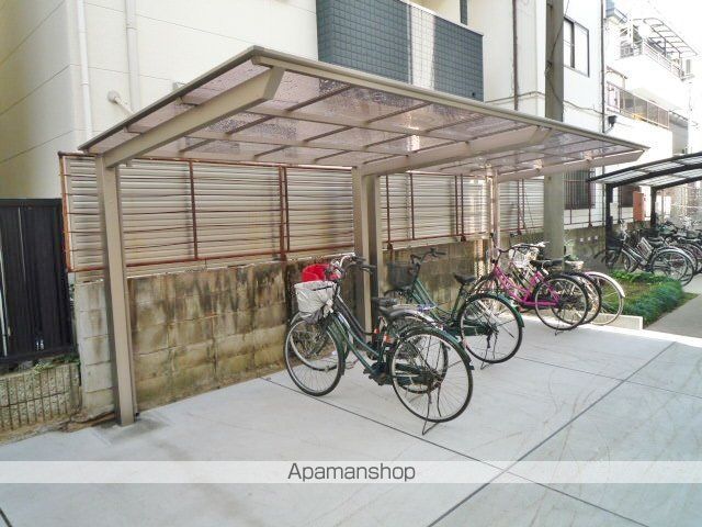 メゾンデュエトワールの玄関写真