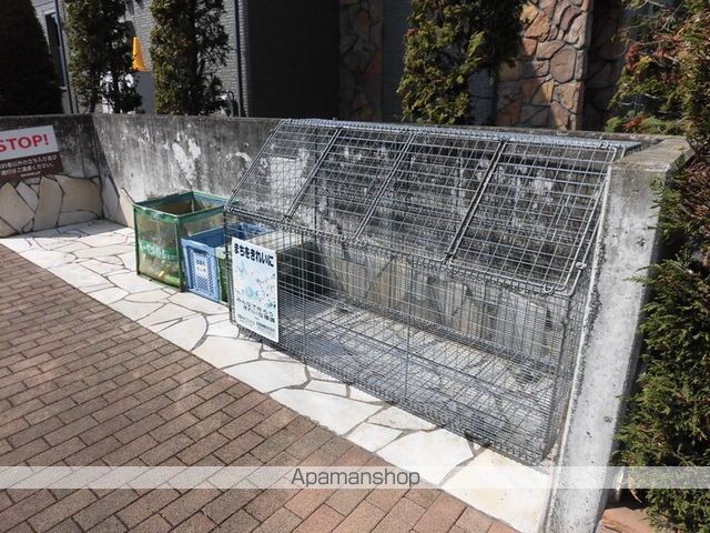 detached 東京都多摩市東寺方１丁目17-2

地図を見る