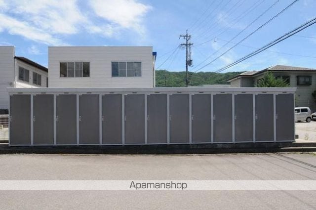 Limpia CHINO Buildingの外観写真