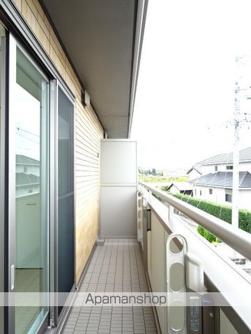 シャイニーの内装写真