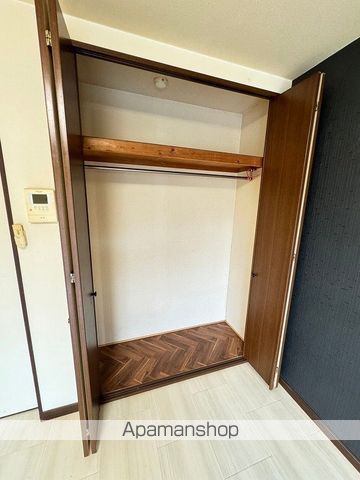 レジデンスナカオAの内装写真
