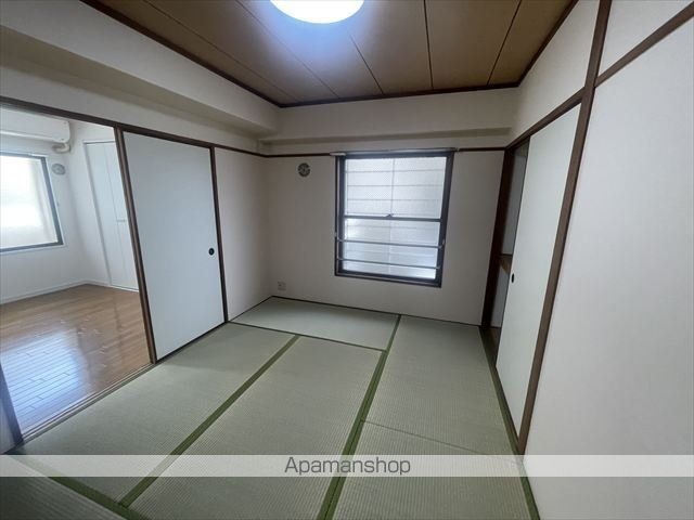ライフステージ新大阪の内装写真