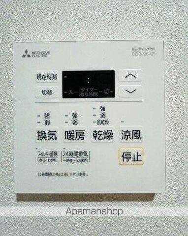 LA RIVIERE IIの内装写真