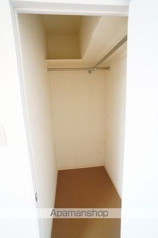 腰越10の内装写真