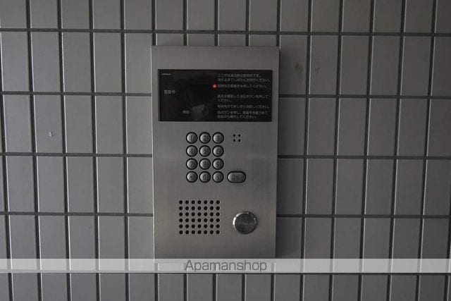 サンライト西岡の玄関写真