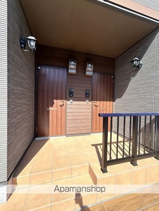 クルールＢ[1LDK/50.14m2]のエントランス