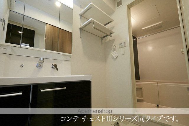 ヒカルサ和歌山鳴神IIの内装写真