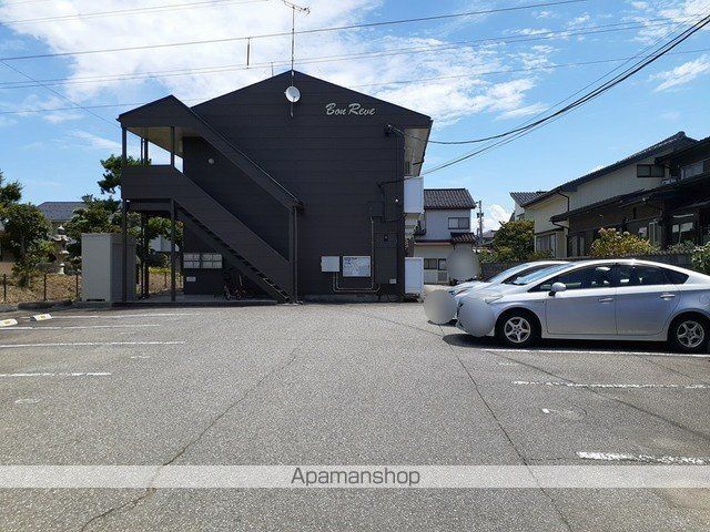 ボンレーブの玄関写真