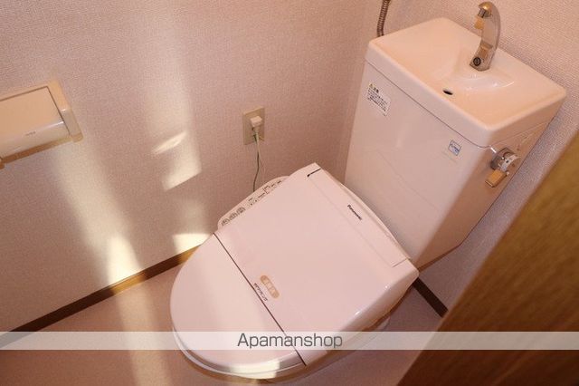 ポンムドゥテール前田の内装写真