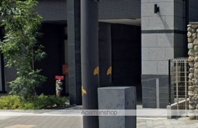 FORTUNAYUHIGAOKAの玄関写真