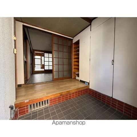 鹿児島本線 香椎駅 徒歩9分 2階建 築74年の内装写真