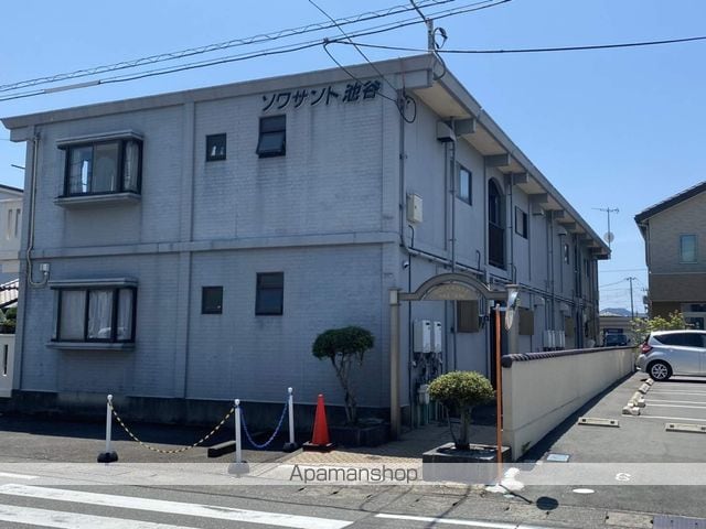 ソワサント池谷の玄関写真