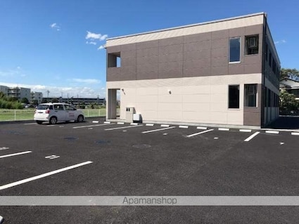 ＳＡＭＵＲＡＩ　ＨＩＴＡＣＨＩ（サムライ　ヒタチ）[1K/30.74m2]の駐車場2