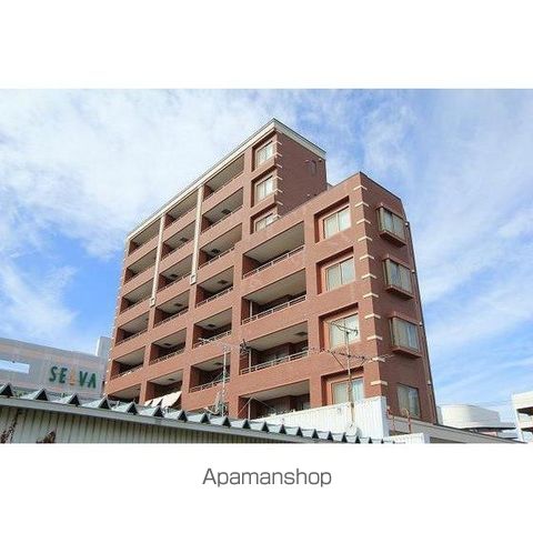 ロイヤルプラザ泉中央の外観写真