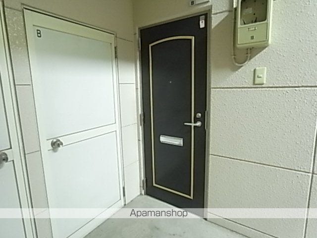 浜松市中央区 3階建 築32年の内装写真