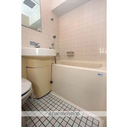 マージュ市谷柳町[1LDK/53.71m2]のバス