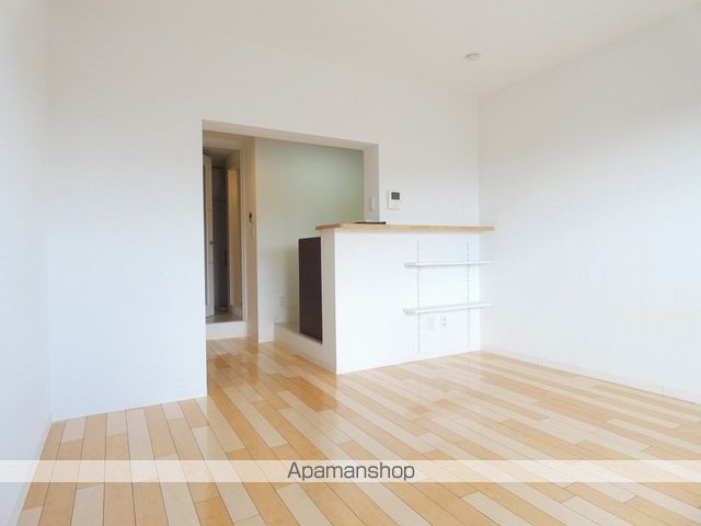 ハイライズHIRAIの内装写真