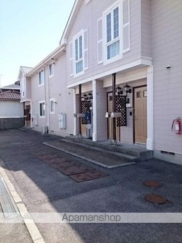 ウエストコート Aの玄関写真
