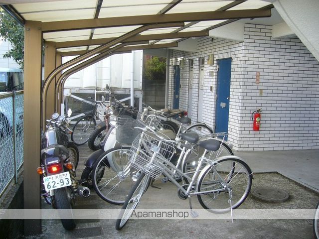 レオプラザの玄関写真