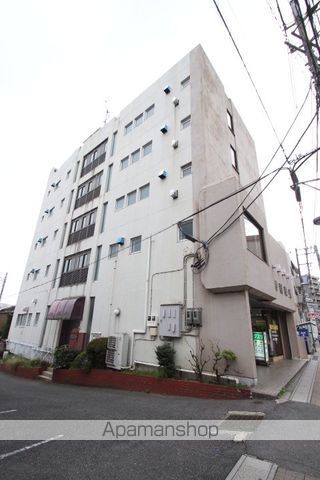 押賀マンションの玄関写真