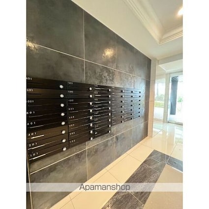 ＧＲＡＮＤＵＫＥ高辻[2LDK/63.86m2]の共用部1