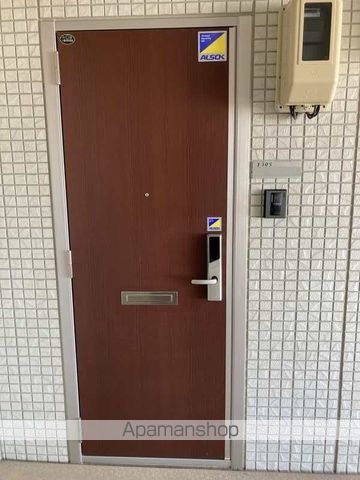 K-Field Iの玄関写真