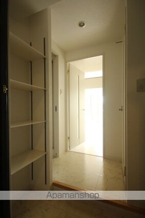 グランドポレストーネ竹屋[1R/29.16m2]の玄関