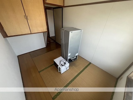 グランドゥール[3LDK/58.48m2]の共用部1
