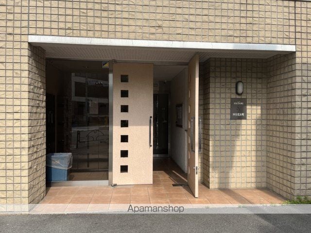 ソリテア四谷荒木町の玄関写真