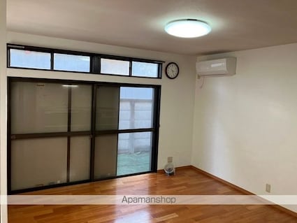 長房町戸建[4SLDK/111.95m2]のリビング・居間