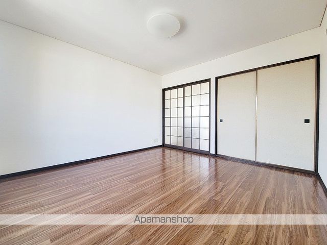 レジデンス甲斐の内装写真