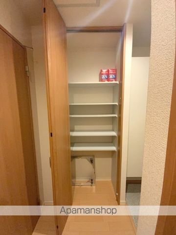 コモドクニの内装写真
